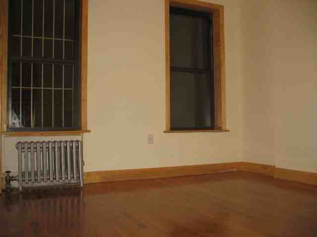 107 St Johns Walk - Photo 2 of 8