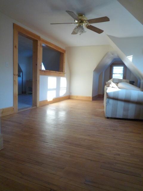 195 Malden St - Photo 2 of 7