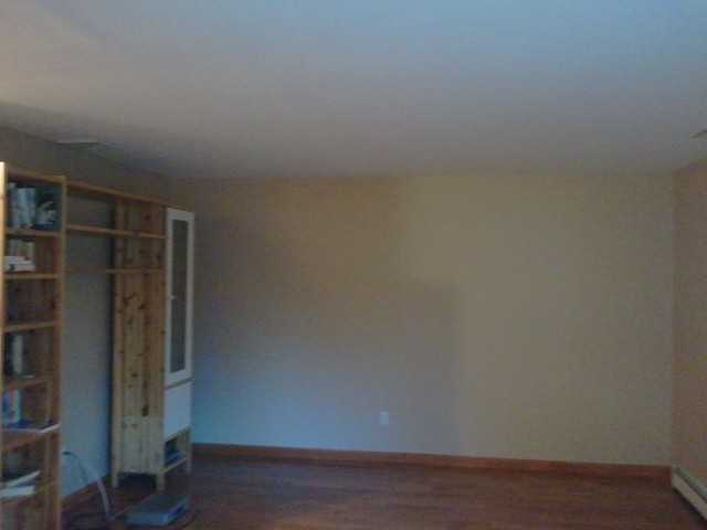 84 Virginia Ave - Photo 2 of 5