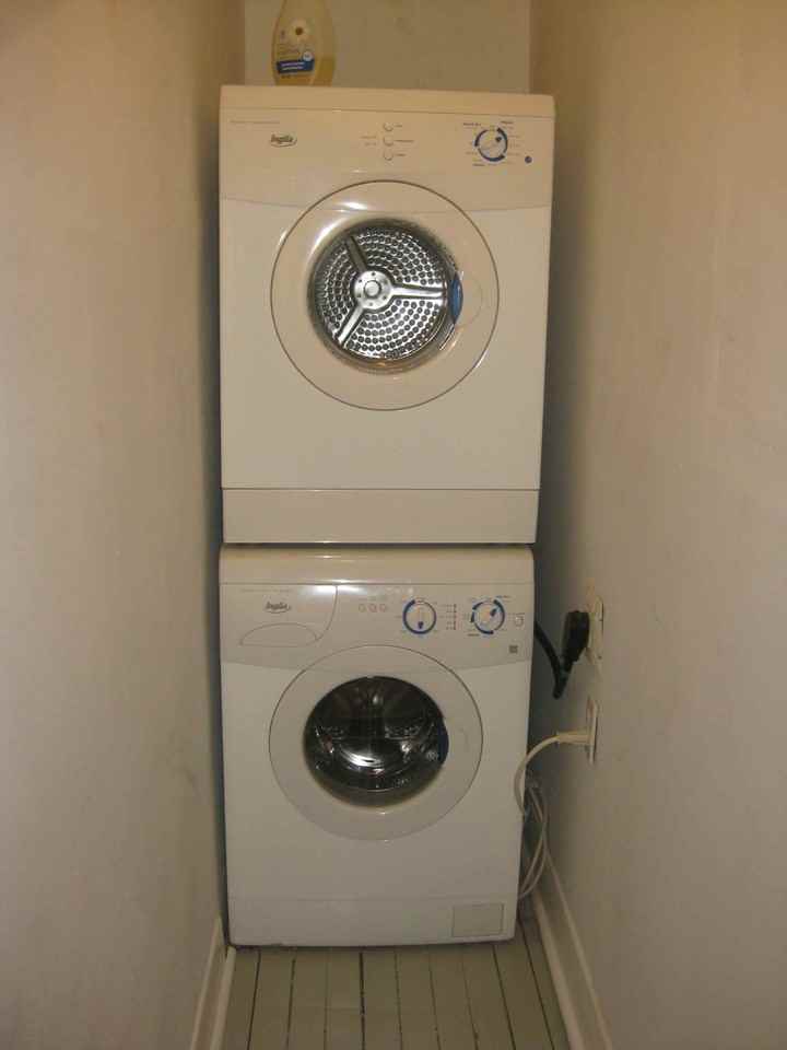 184 St Andrew St #2 - Photo 3 of 6