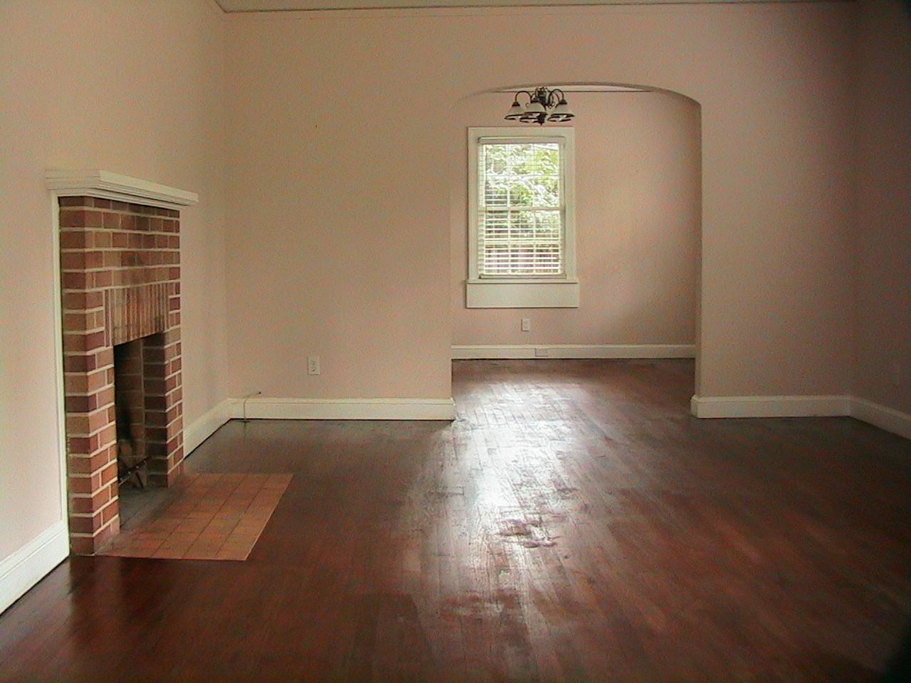 1121 Alachua Ave - Photo 2 of 4