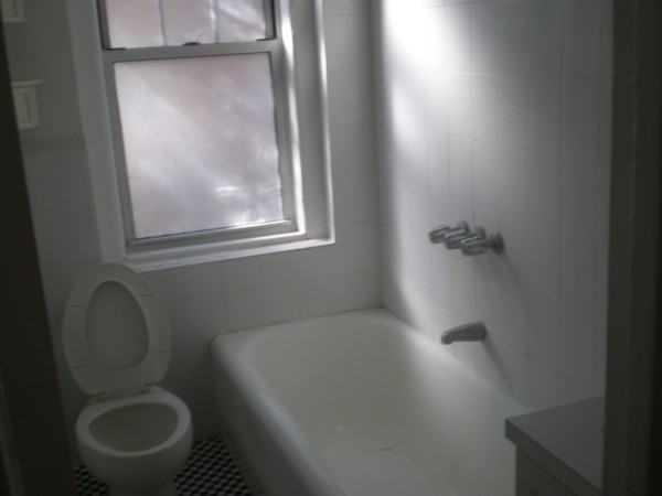 623 Central Ave - Photo 3 of 5