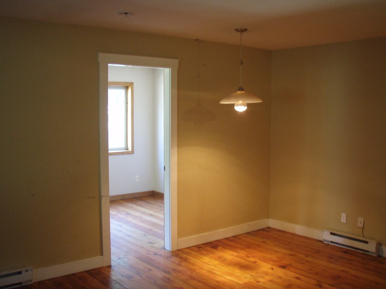 2707 Carlton Dr - Photo 2 of 4