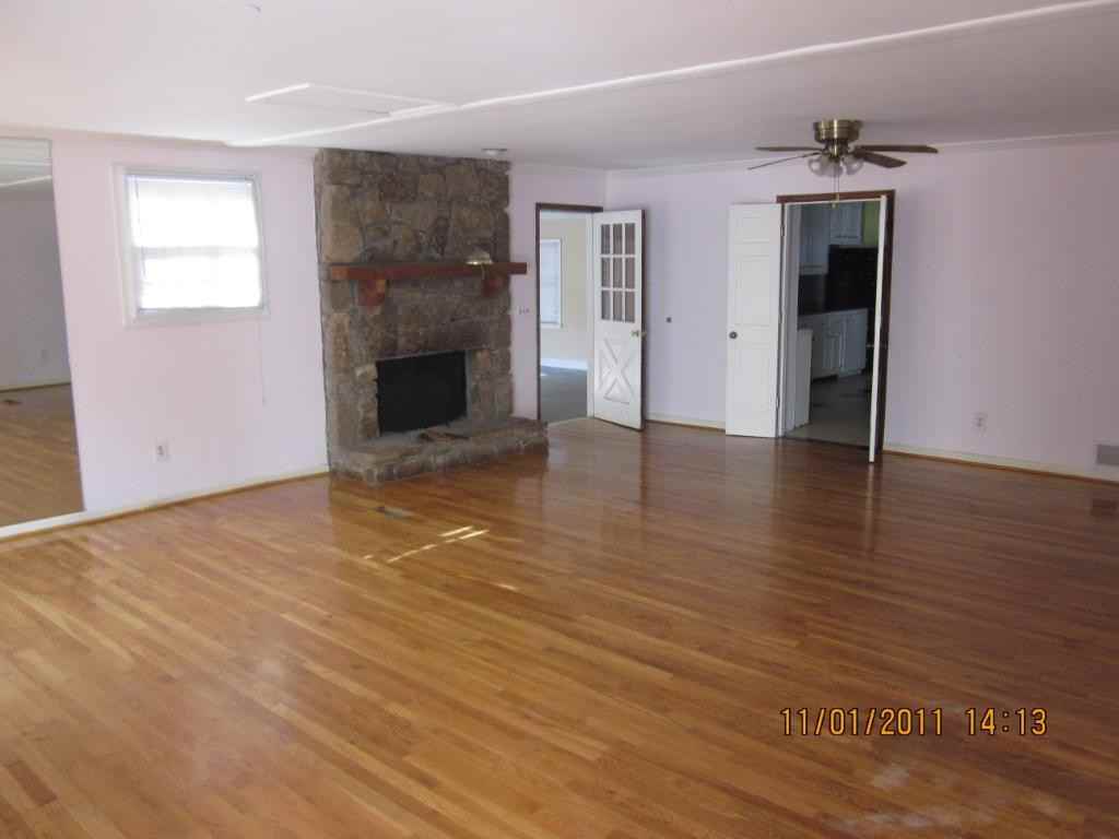 351 Clear Springs Ct - Photo 3 of 5