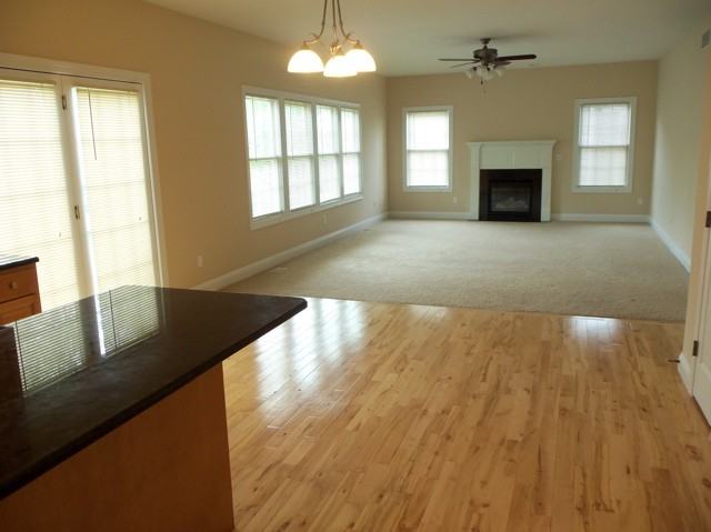 2214 W Gerald Dr - Photo 3 of 5