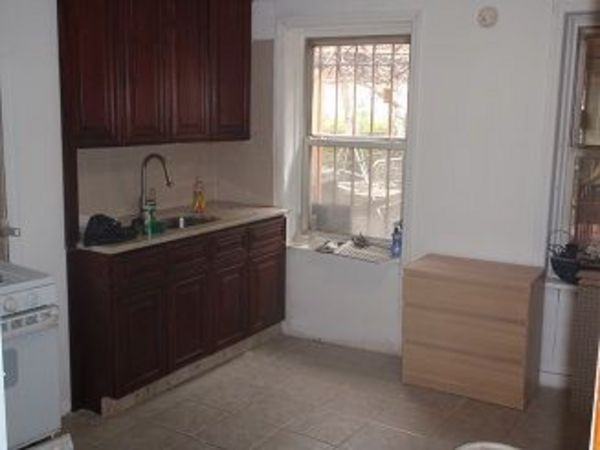 124 Macon St - Photo 2 of 2