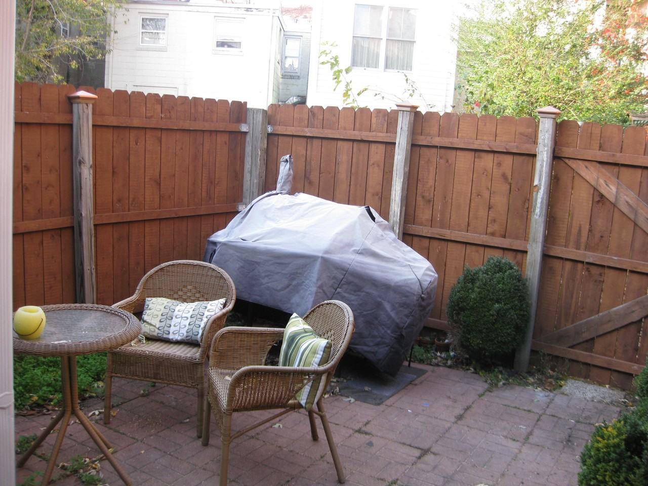 1435 Duke St - Photo 3 of 3