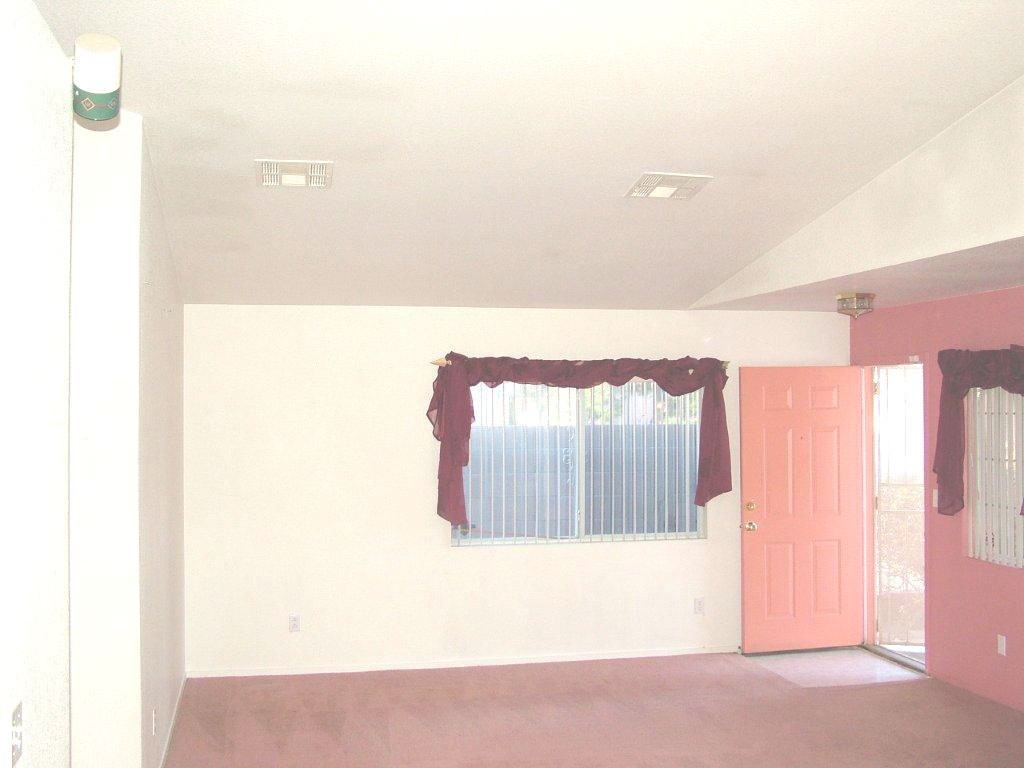 2100 Port Ave - Photo 3 of 4