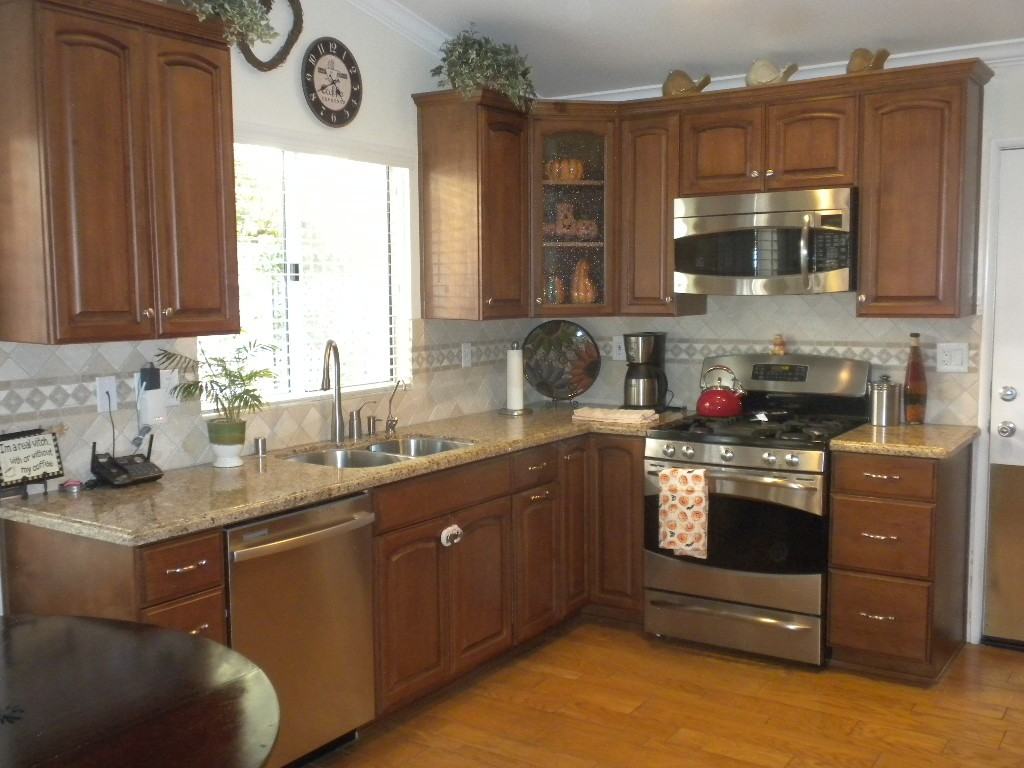 14661 Laurel Ct - Photo 2 of 6
