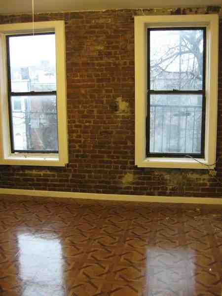 245 46th St #2L - Photo 2 of 6