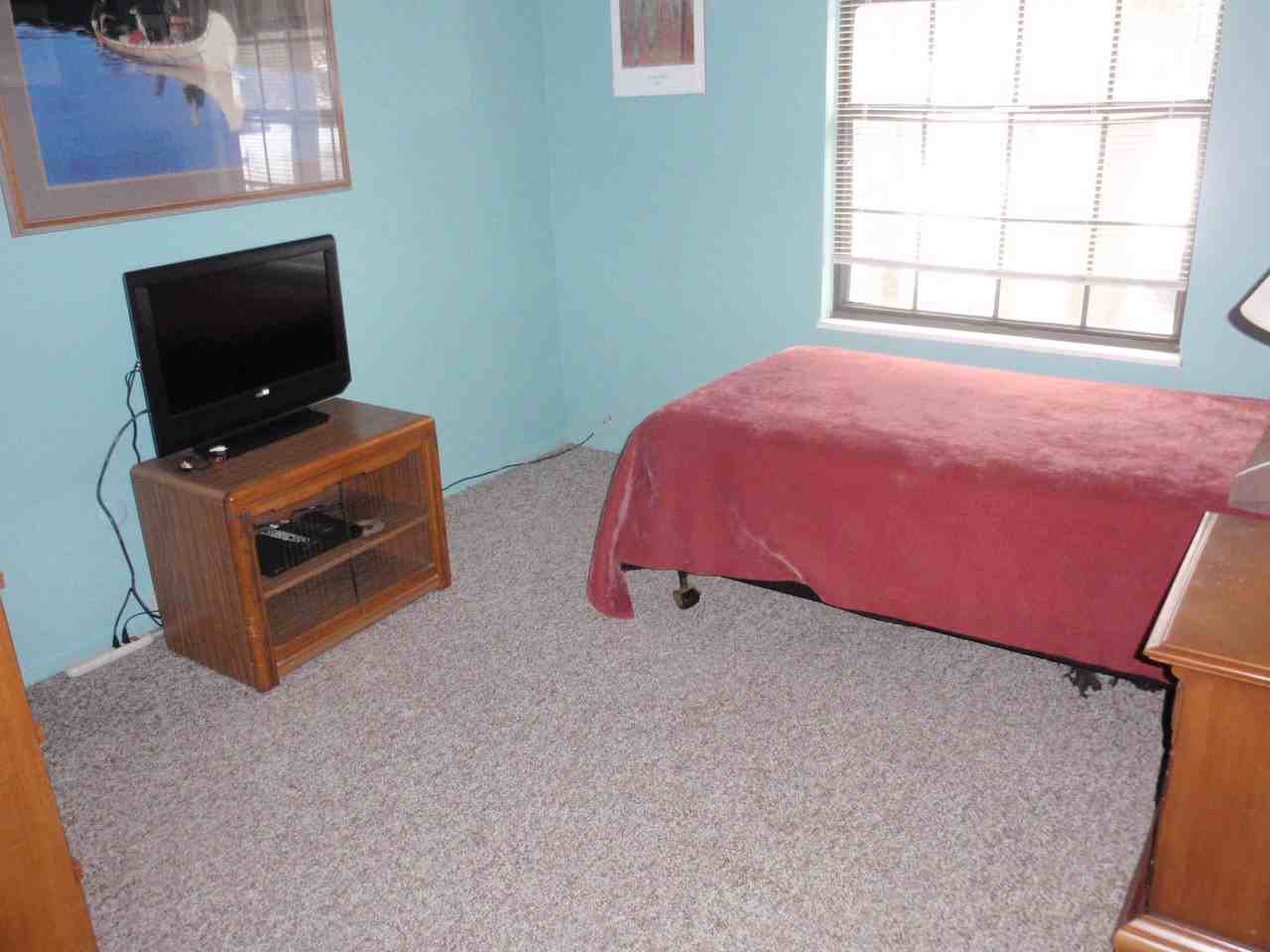 24 Acorn Ave - Photo 2 of 2