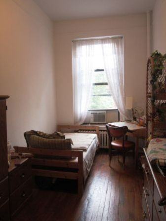 44 SW 11th St 33 - Photo 2 of 2