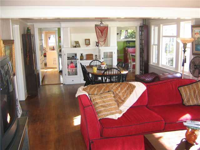 4040 Pine Ave - Photo 3 of 7