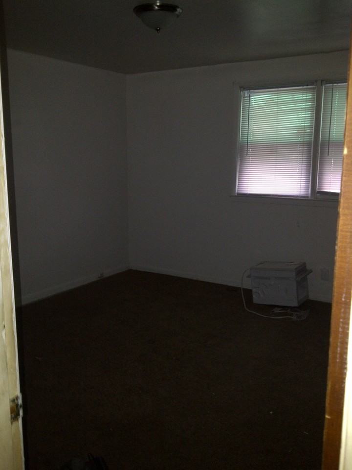 2347 Cumberland - Photo 3 of 3