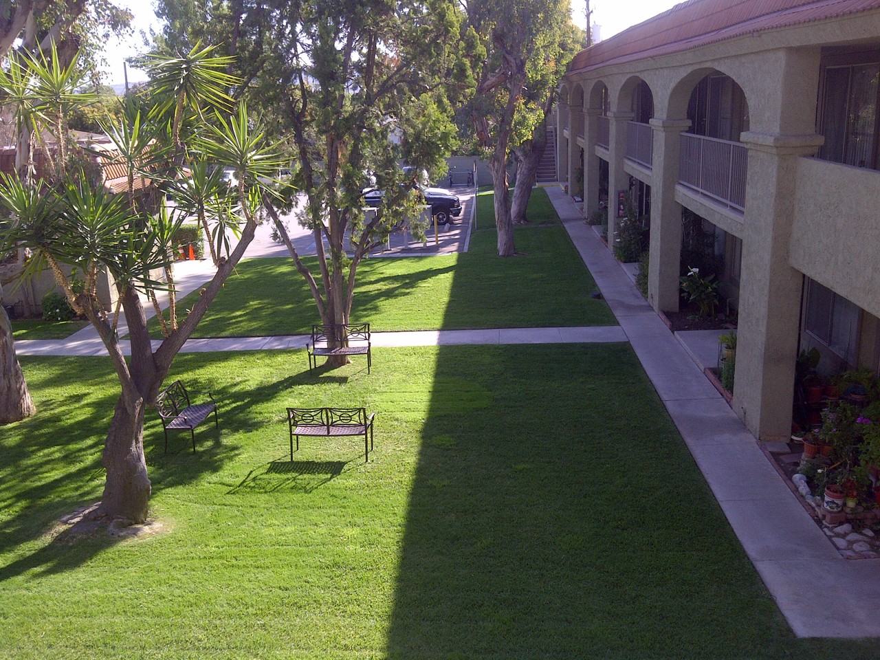 1515 N Orange Ave - Photo 2 of 2