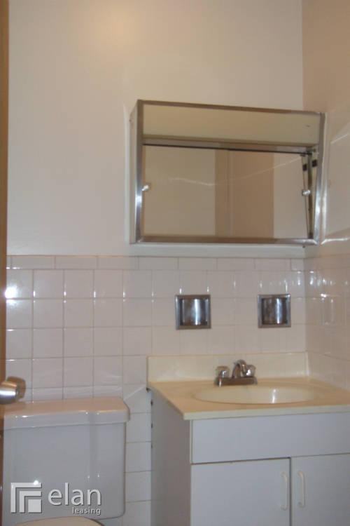 6825 N Sheridan Rd - Photo 3 of 3