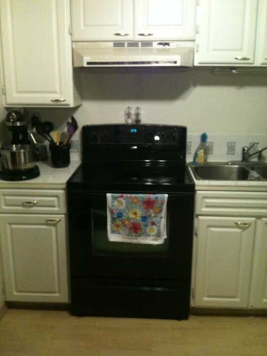 14265 23 St NW - Photo 3 of 7