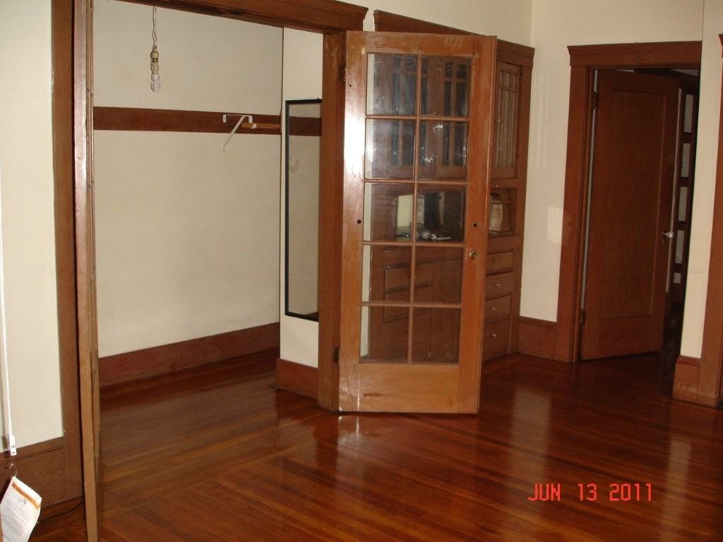2629 Regent St - Photo 3 of 3