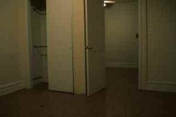 196 Lawrence Ave 3R - Photo 2 of 5