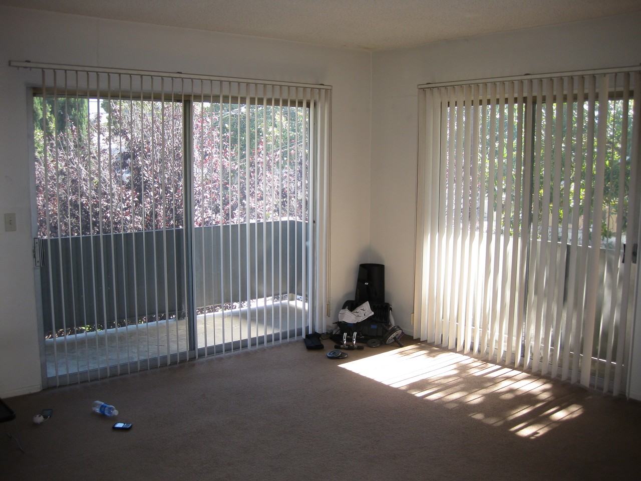 59 S Meridith Ave #4 - Photo 2 of 8