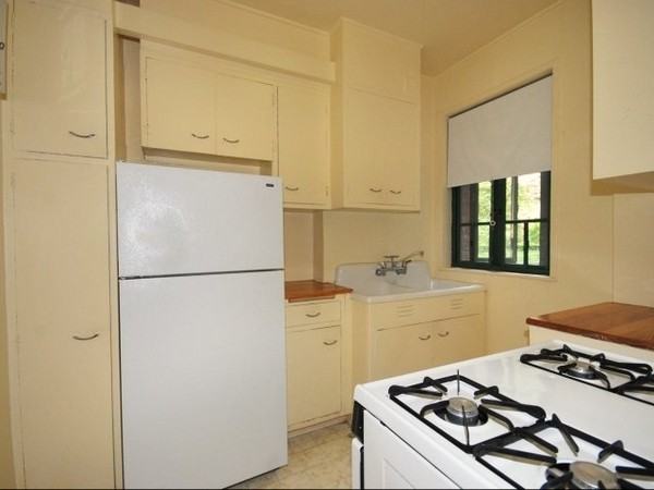 20 Metropolitan Oval 10B - Photo 3 of 3