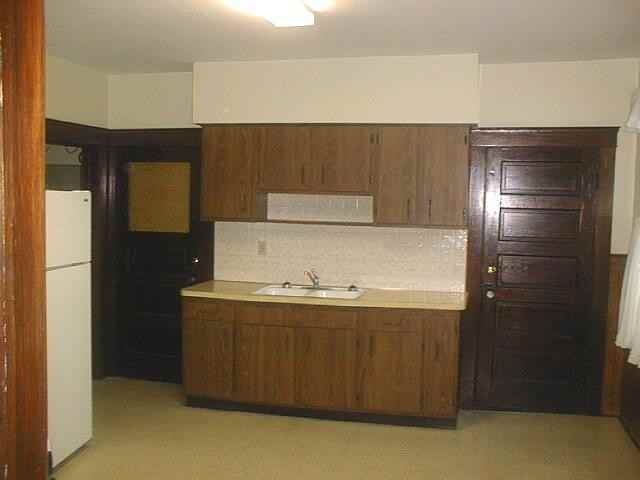 3959 E 54th St #2 - Photo 2 of 8