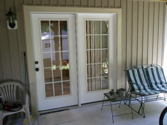 193 Elmwood St - Photo 3 of 4