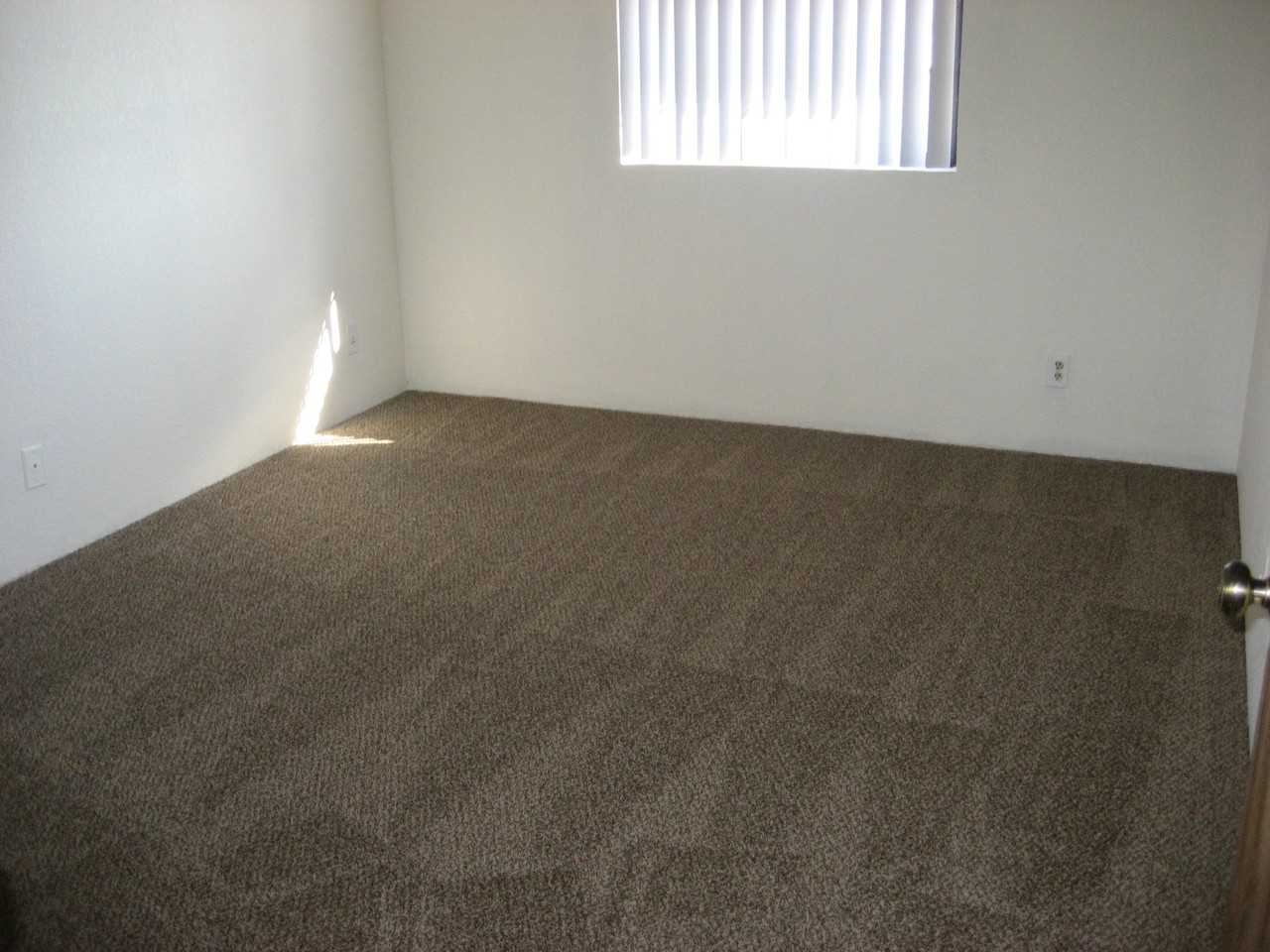 1283 Tapadero Dr #C - Photo 3 of 4