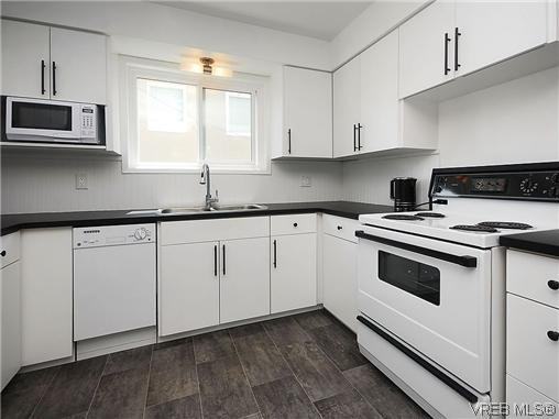 10367 McDonald Park Rd - Photo 2 of 2