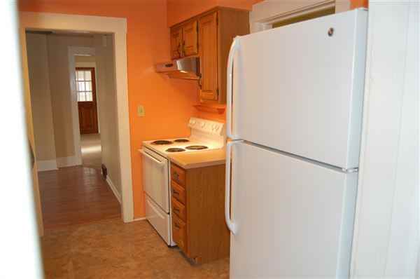 2326 Teel Ave - Photo 2 of 9