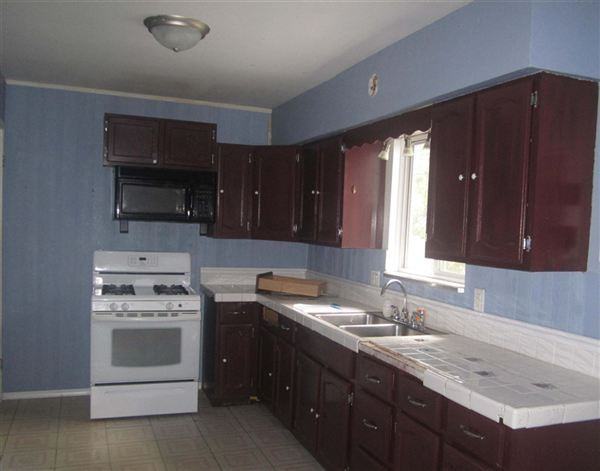 3621 Ronald St - Photo 3 of 7