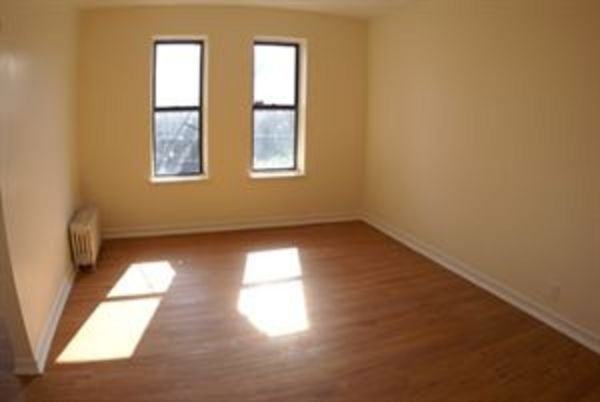 1631 Grand Ave - Photo 3 of 4