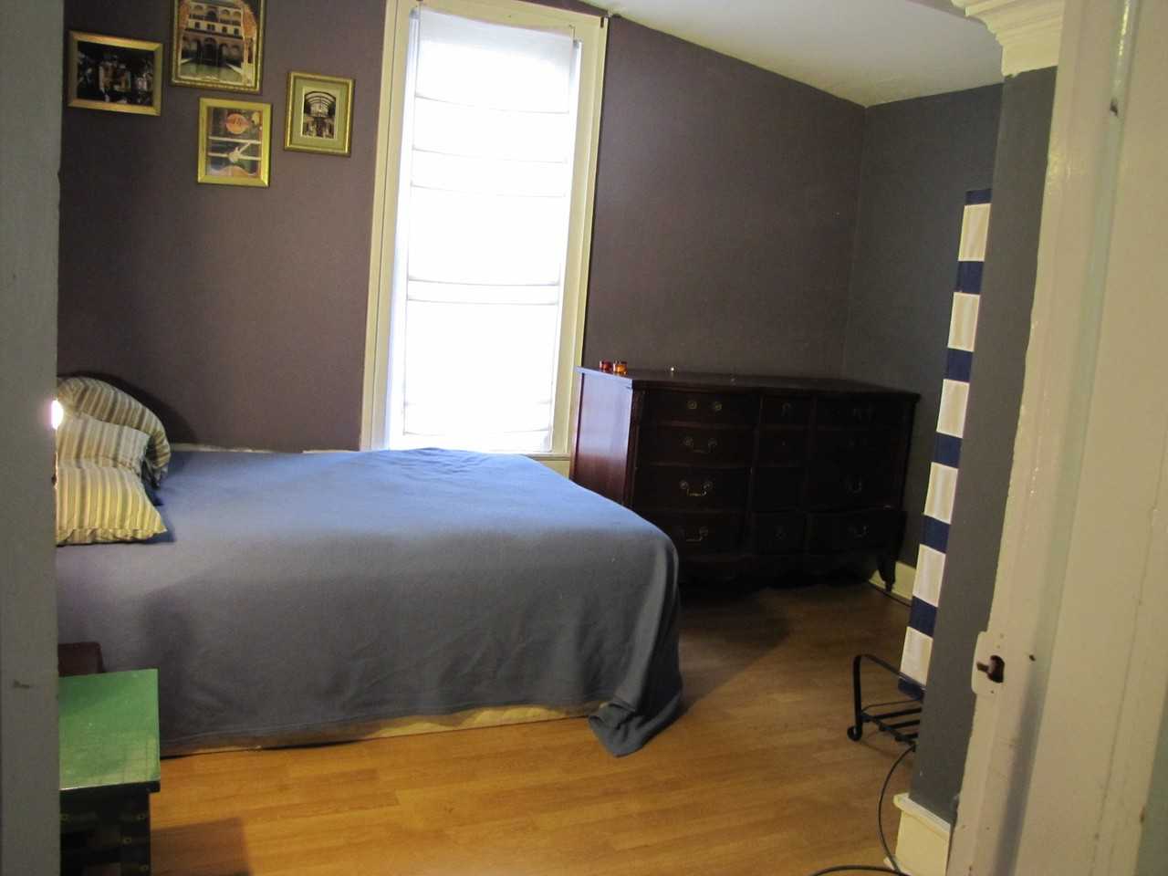 467 N Grove Ave 1R - Photo 2 of 4