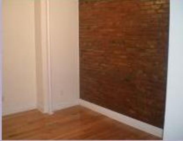 450 W 46th - Photo 3 of 3