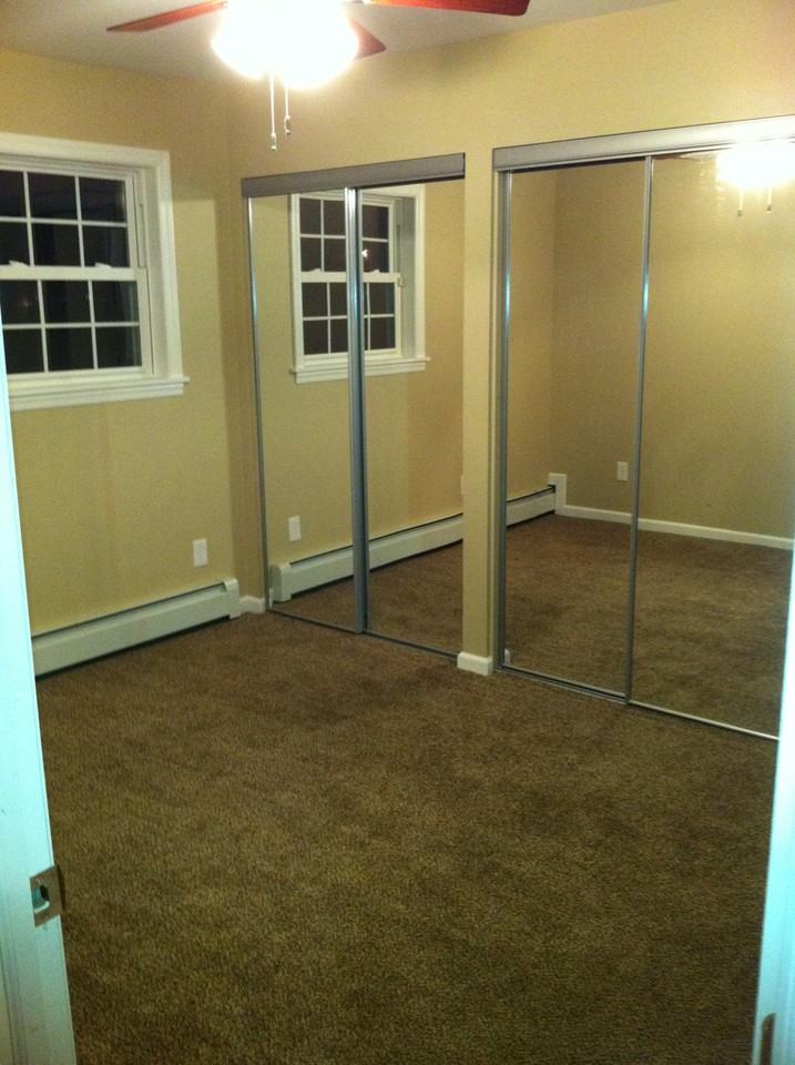249 Auborn Ave - Photo 2 of 4