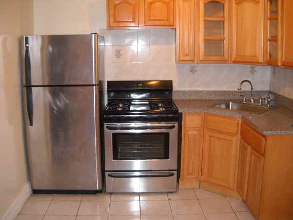 274 9th St - Photo 2 of 3