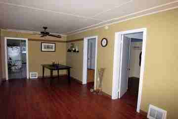 834 Burden St - Photo 2 of 5