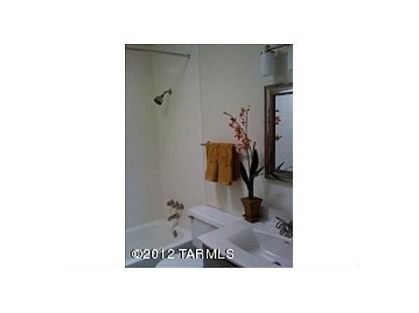 4306 E Presidio Rd - Photo 3 of 5