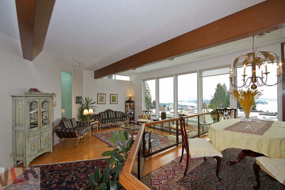 2320 Westhill Dr - Photo 2 of 14