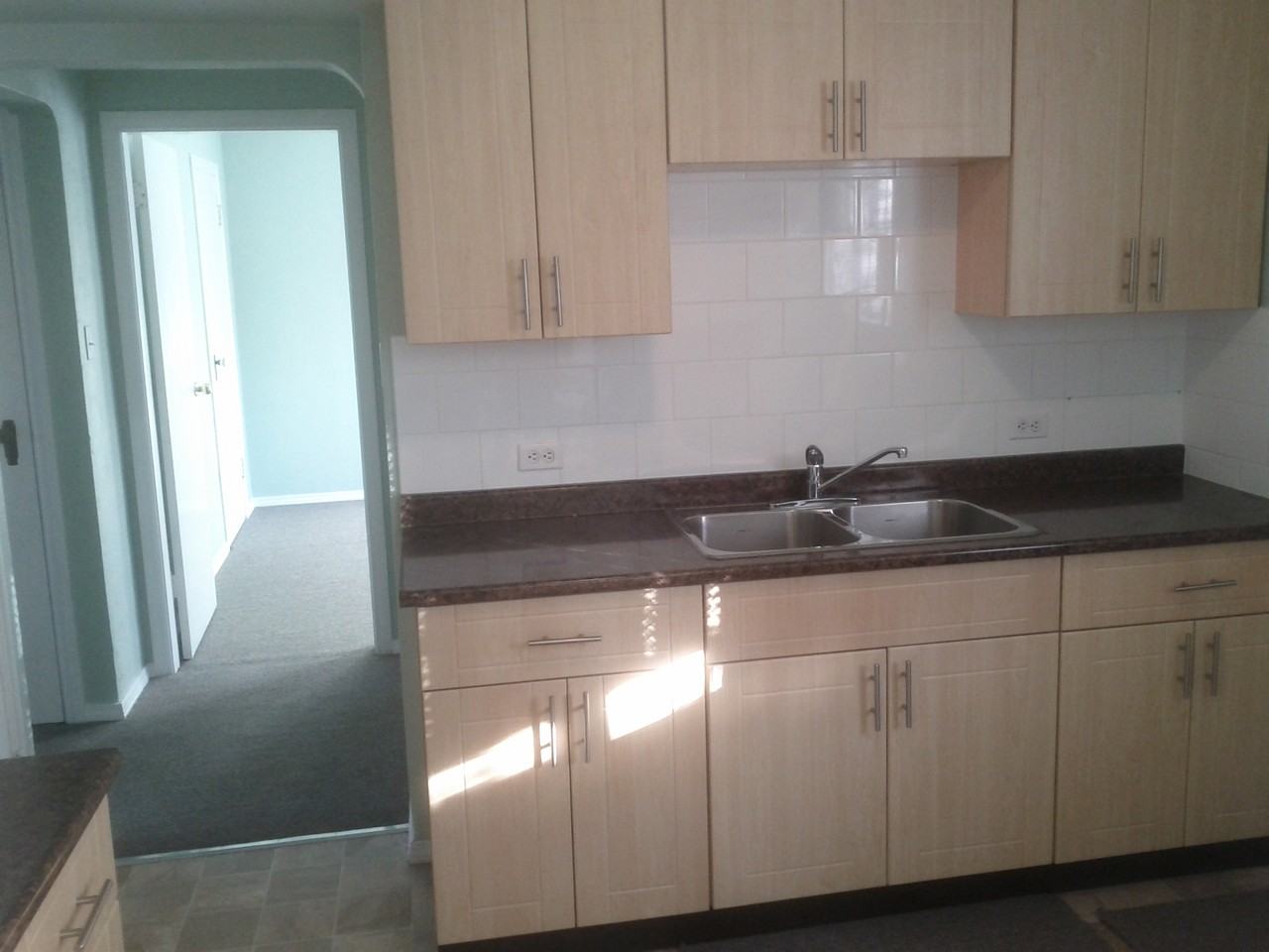 1111 Finlayson St - Photo 2 of 5