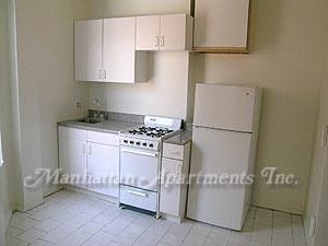 657 10th Ave 8 - Photo 3 of 6