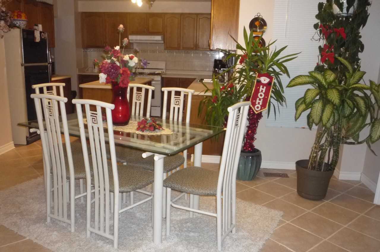 77 Attridge Dr - Photo 3 of 15