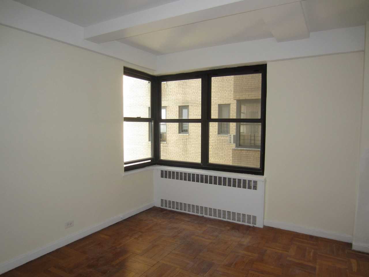 890 Grand Concourse - Photo 3 of 5
