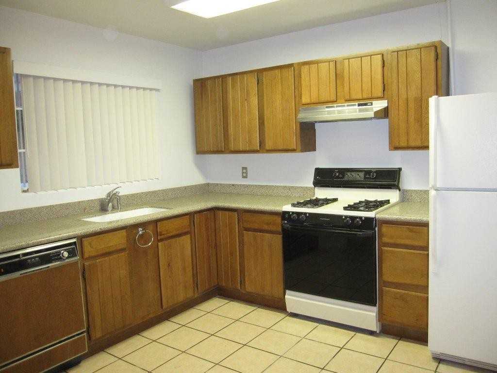 2317 N Avenida El Capitan - Photo 2 of 3