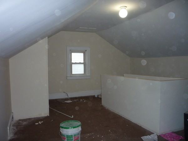 166-10 116th Ave - Photo 2 of 4