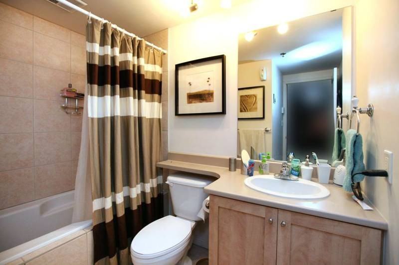 33 Ellen St - Photo 3 of 5