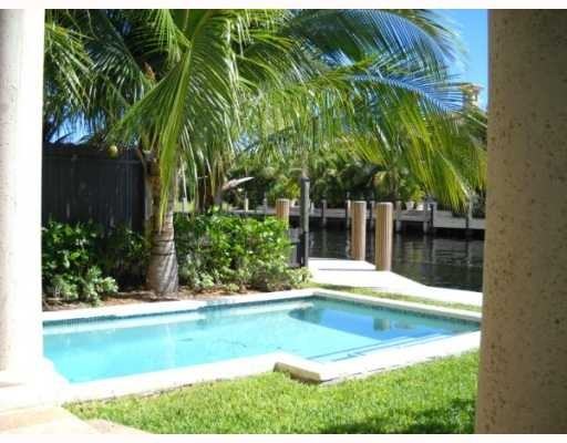 168 Isle of Venice Dr - Photo 2 of 9