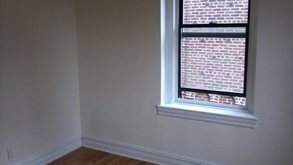 194-30 87th Rd 4J - Photo 2 of 4