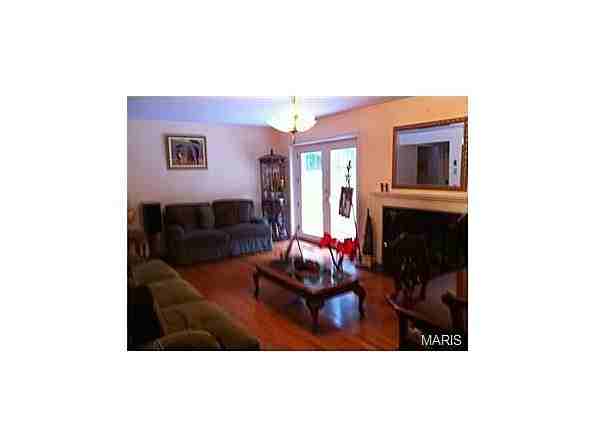 18 Berry Rd Park #9 - Photo 2 of 5