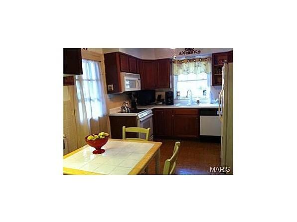 18 Berry Rd Park #9 - Photo 3 of 5